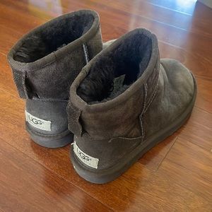 UGG Classic Mini Boots in Chocolate